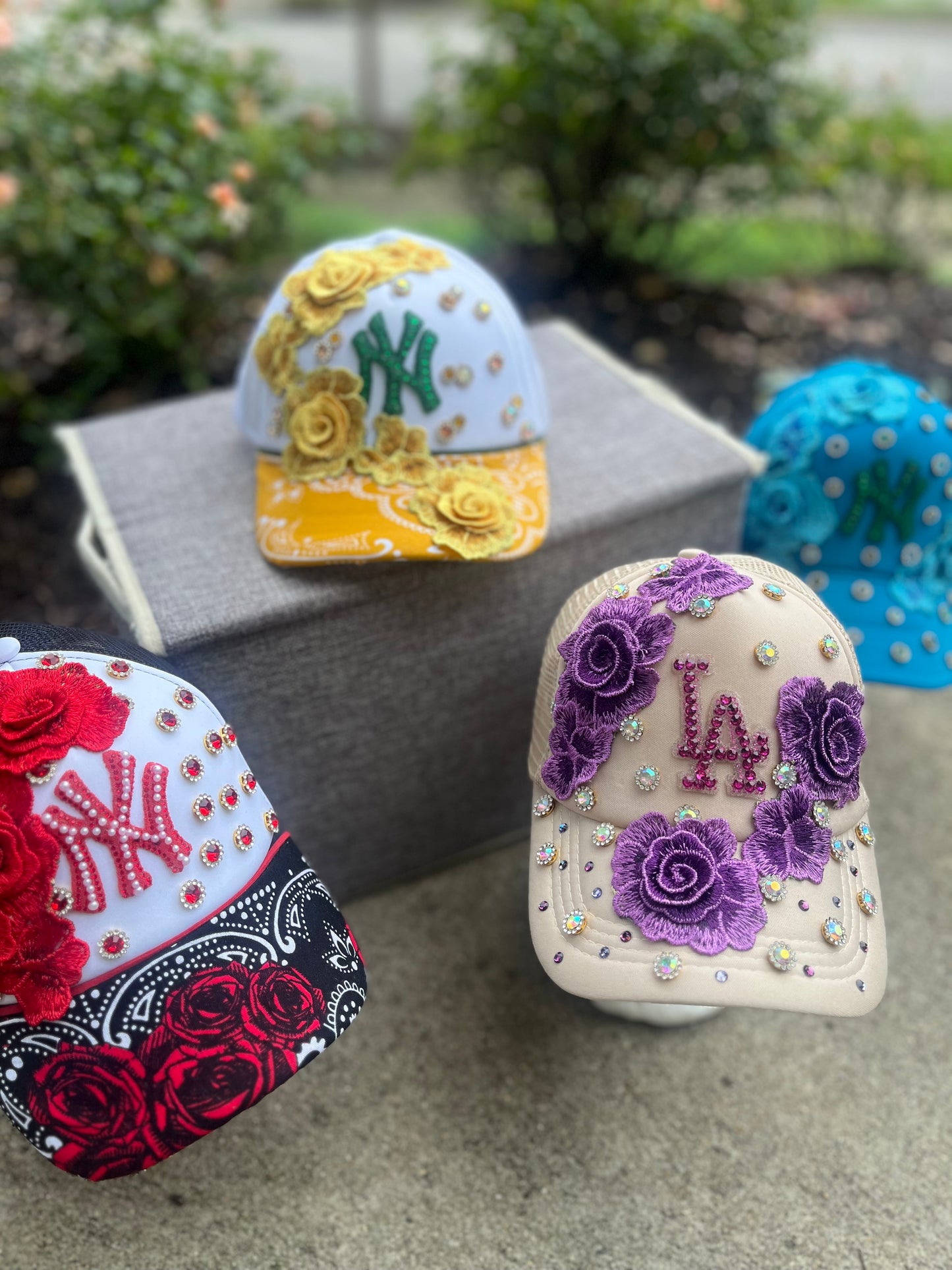 Diamonds and Florals trucker hats