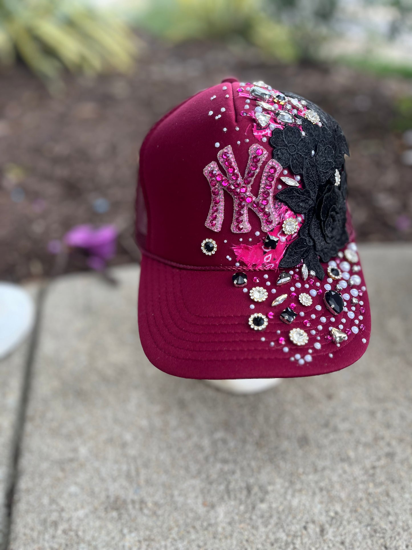 Diamonds and Florals trucker hats