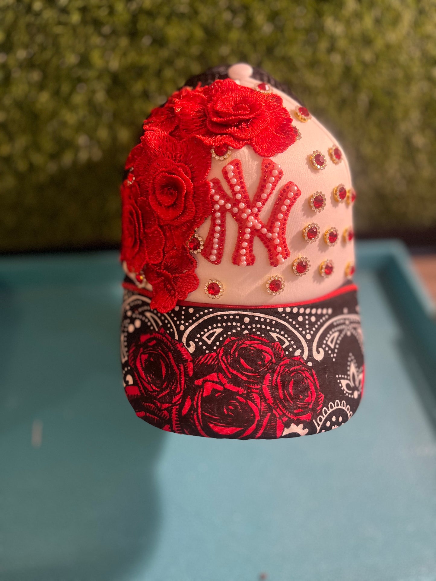 Diamonds and Florals trucker hats