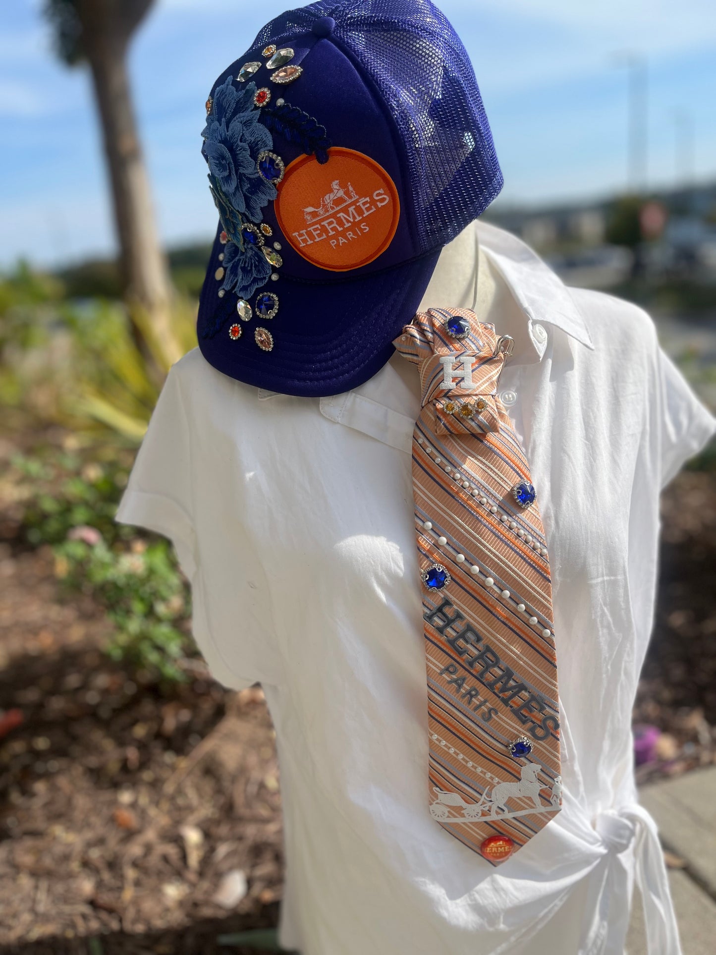 Bougie trucker hat & Upcycled necktie sets