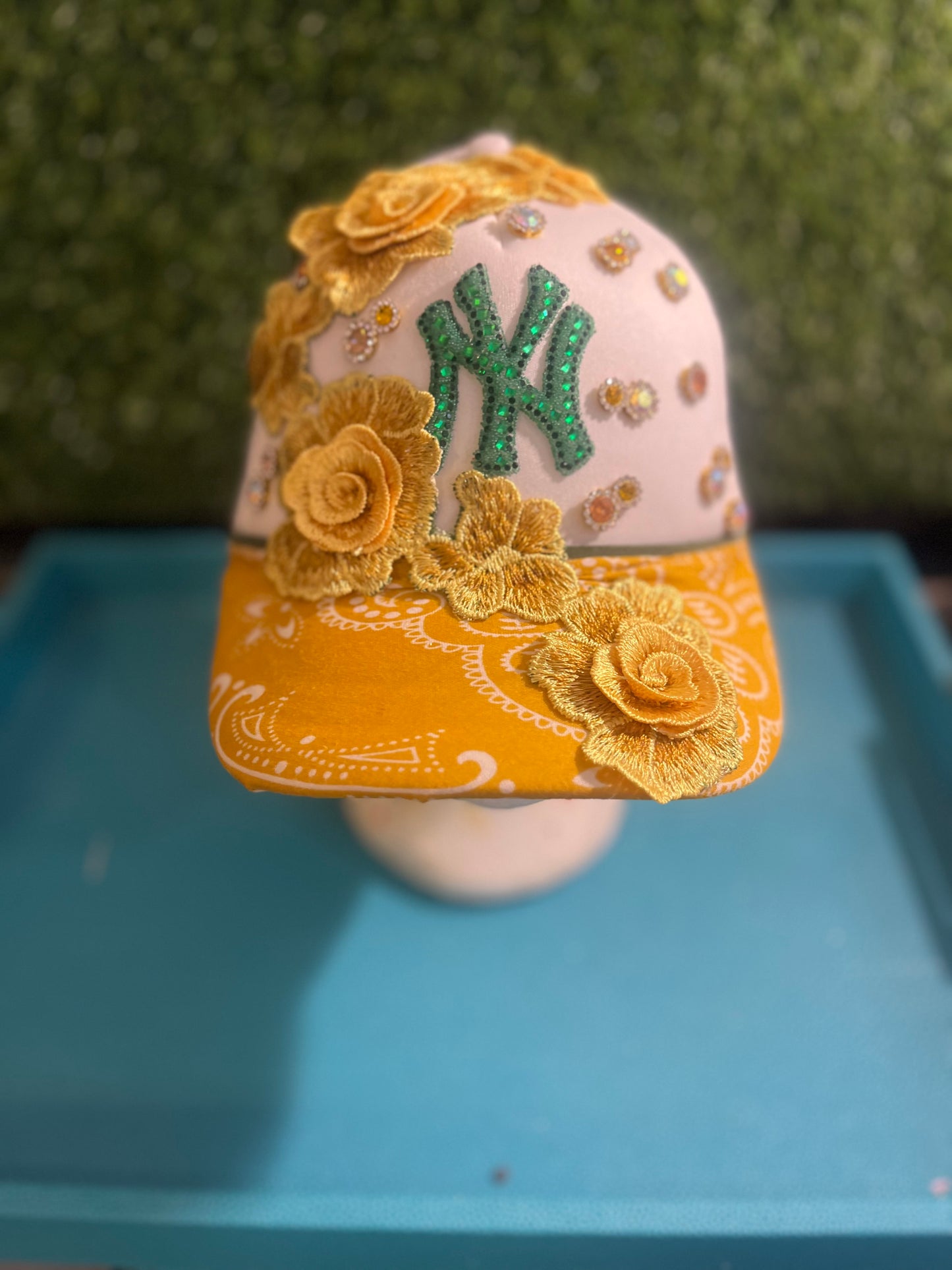 Diamonds and Florals trucker hats
