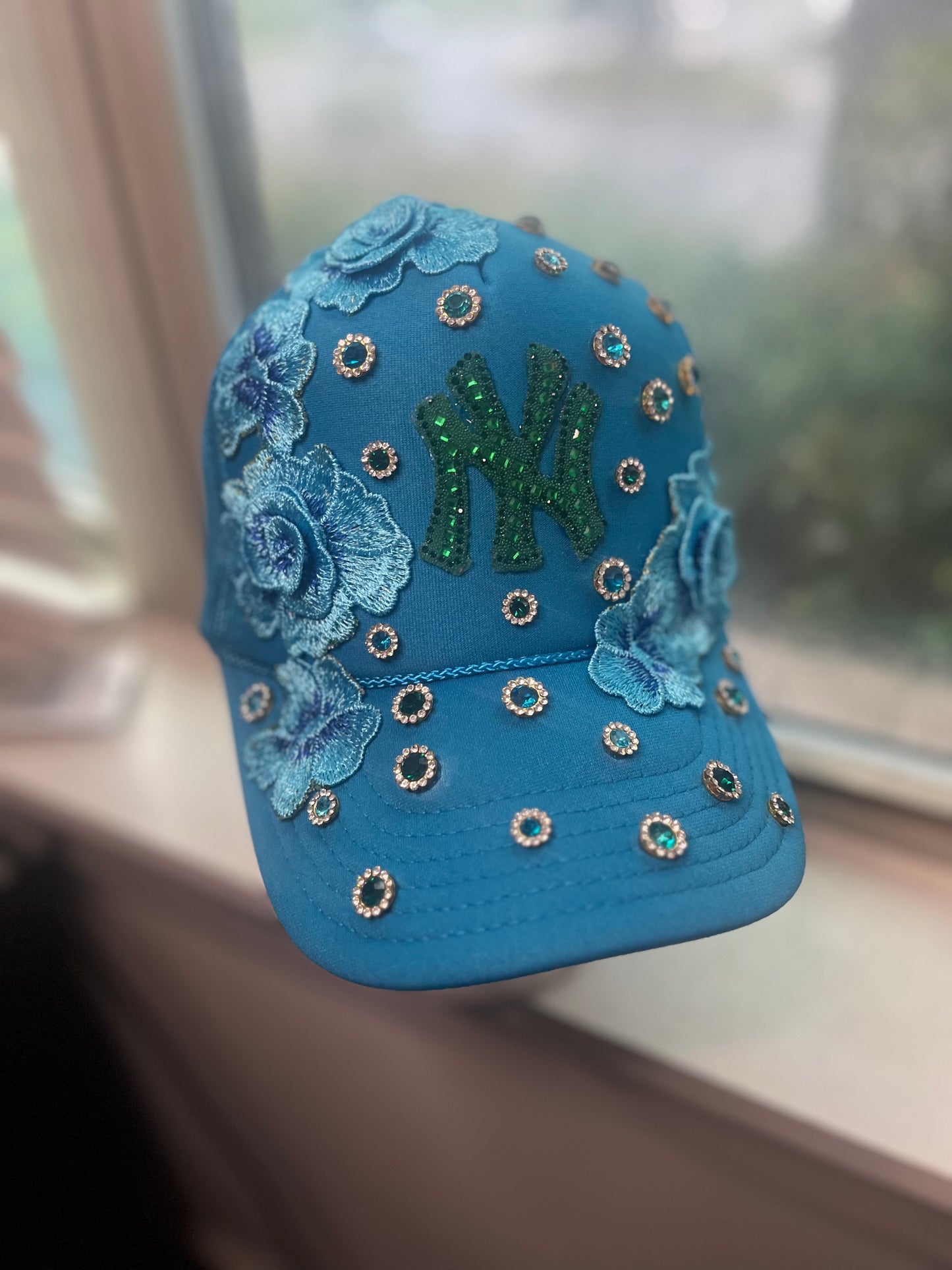 Diamonds and Florals trucker hats