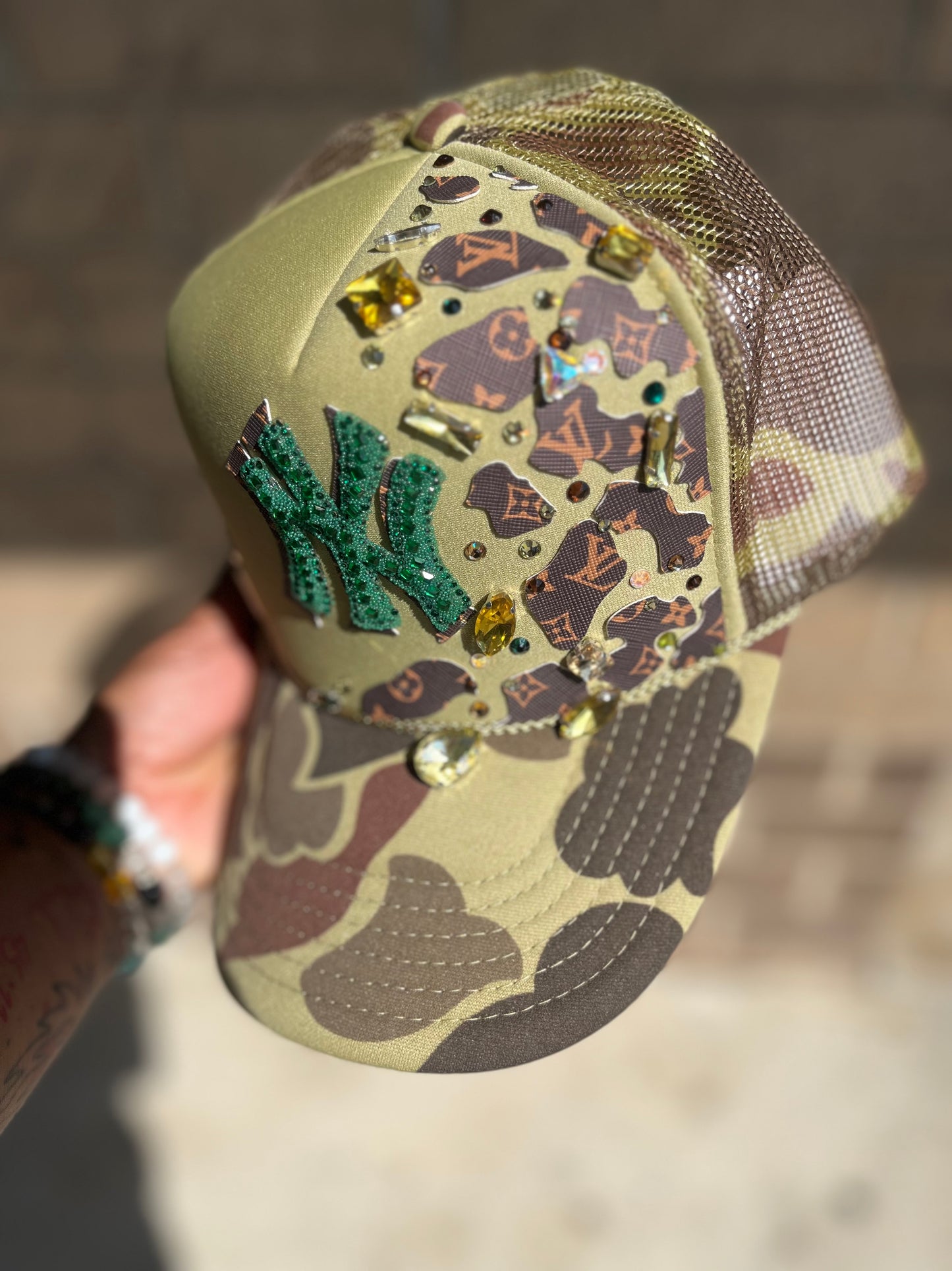 Diamonds and Florals trucker hats